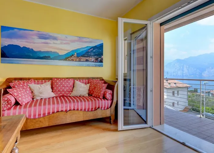 Enrica Апартаменты Мальчезине
